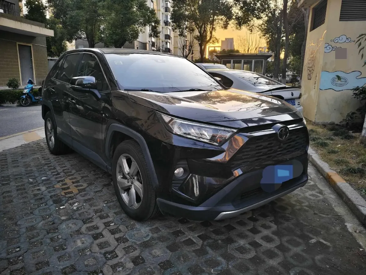 2020 Toyota RAV4 2.0L 171HP L4 CVT,autocango,china used car exporter,china ev exporter,chinese used car exporter,chinese used ev exporter