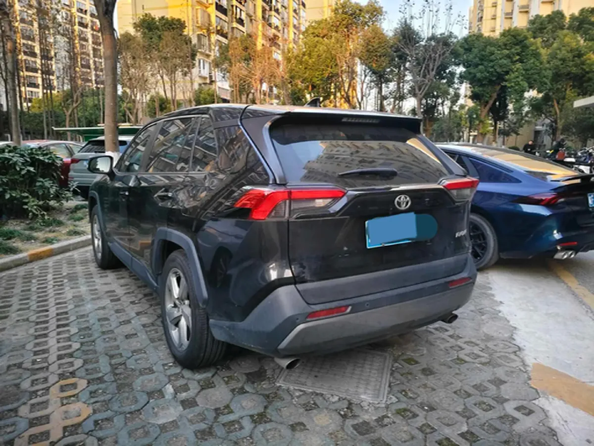 2020 Toyota RAV4 2.0L 171HP L4 CVT,autocango,china used car exporter,china ev exporter,chinese used car exporter,chinese used ev exporter