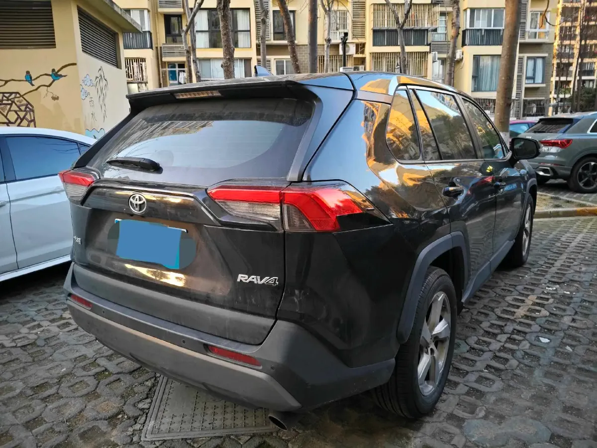 2020 Toyota RAV4 2.0L 171HP L4 CVT,autocango,china used car exporter,china ev exporter,chinese used car exporter,chinese used ev exporter