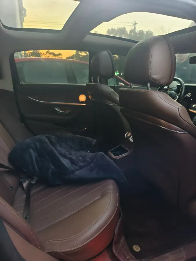 2023 Mercedes-Benz E Class 2.0T 258HP L4 9AT,autocango,china used car exporter,china ev exporter,chinese used car exporter,chinese used ev exporter