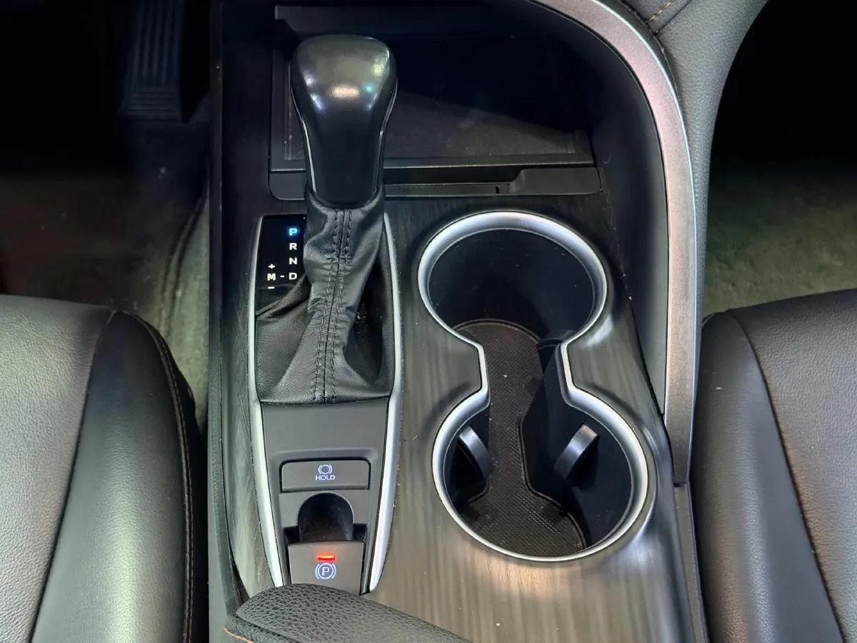 2023 Toyota Camry 2.0L 177HP L4 CVT,autocango,china used car exporter,china ev exporter,chinese used car exporter,chinese used ev exporter