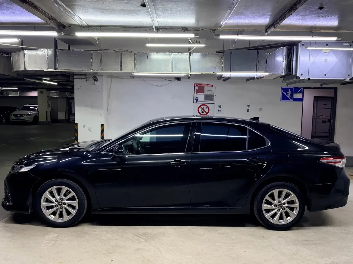 2023 Toyota Camry 2.0L 177HP L4 CVT,autocango,china used car exporter,china ev exporter,chinese used car exporter,chinese used ev exporter