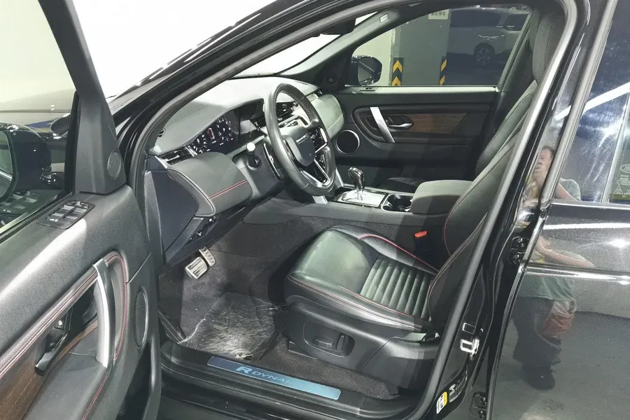 2021 Land Rover Discovery Sport 2.0T 249HP L4 9AT,autocango,china used car exporter,china ev exporter,chinese used car exporter,chinese used ev exporter