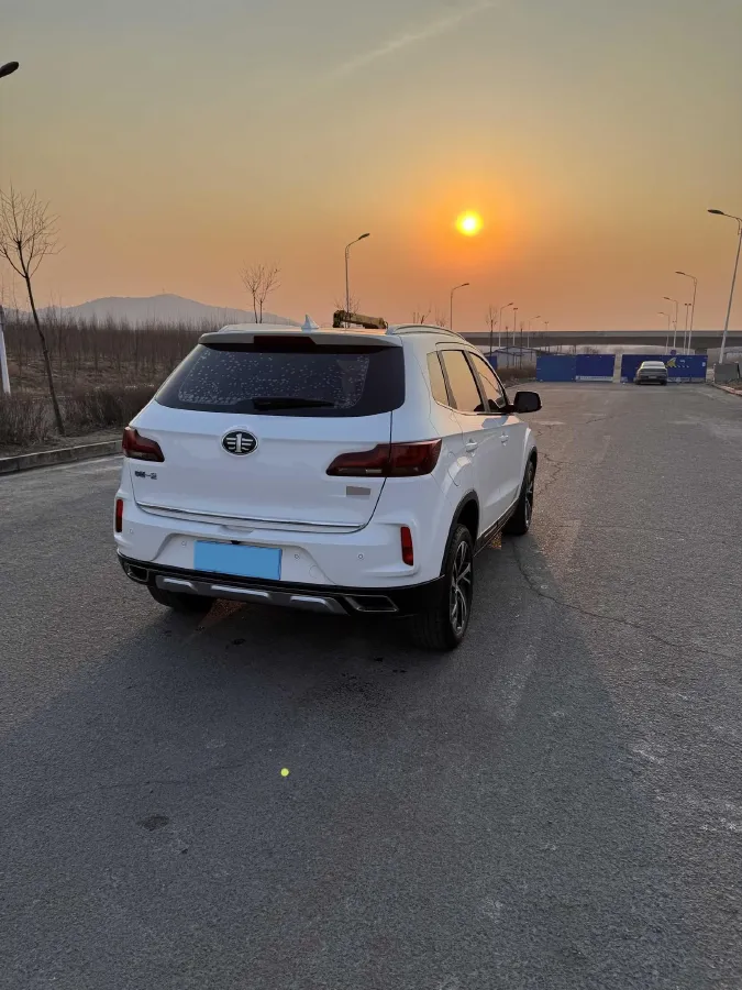 2019 Bestune X40 1.6L 114HP L4 6AT,autocango,china used car exporter,china ev exporter,chinese used car exporter,chinese used ev exporter