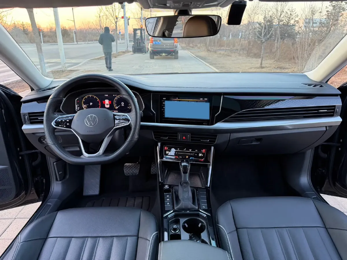 2023 Volkswagen Passat 1.4T 150HP L4 7DCT,autocango,china used car exporter,china ev exporter,chinese used car exporter,chinese used ev exporter