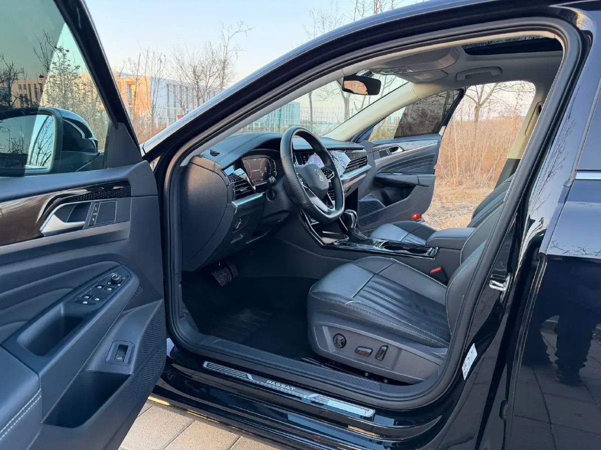 2023 Volkswagen Passat 1.4T 150HP L4 7DCT,autocango,china used car exporter,china ev exporter,chinese used car exporter,chinese used ev exporter