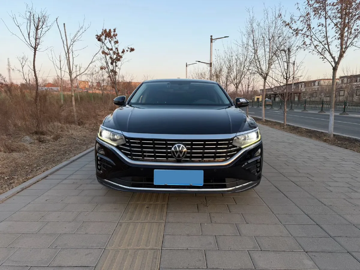 2023 Volkswagen Passat 1.4T 150HP L4 7DCT,autocango,china used car exporter,china ev exporter,chinese used car exporter,chinese used ev exporter