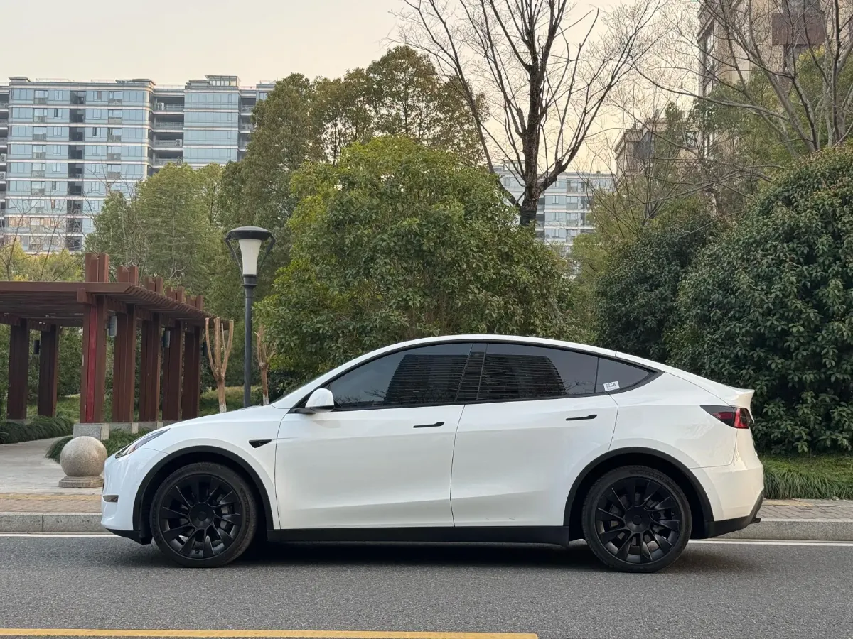 2022 Tesla Model Y BEV 78.4KWH,autocango,china used car exporter,china ev exporter,chinese used car exporter,chinese used ev exporter