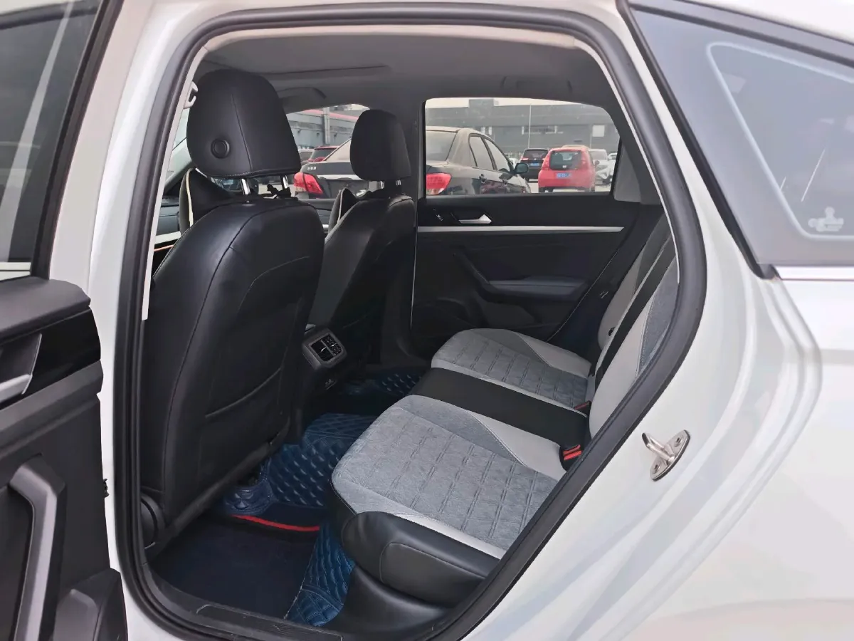 2023 Volkswagen Lavida 1.5L 113HP L4 6AT,autocango,china used car exporter,china ev exporter,chinese used car exporter,chinese used ev exporter