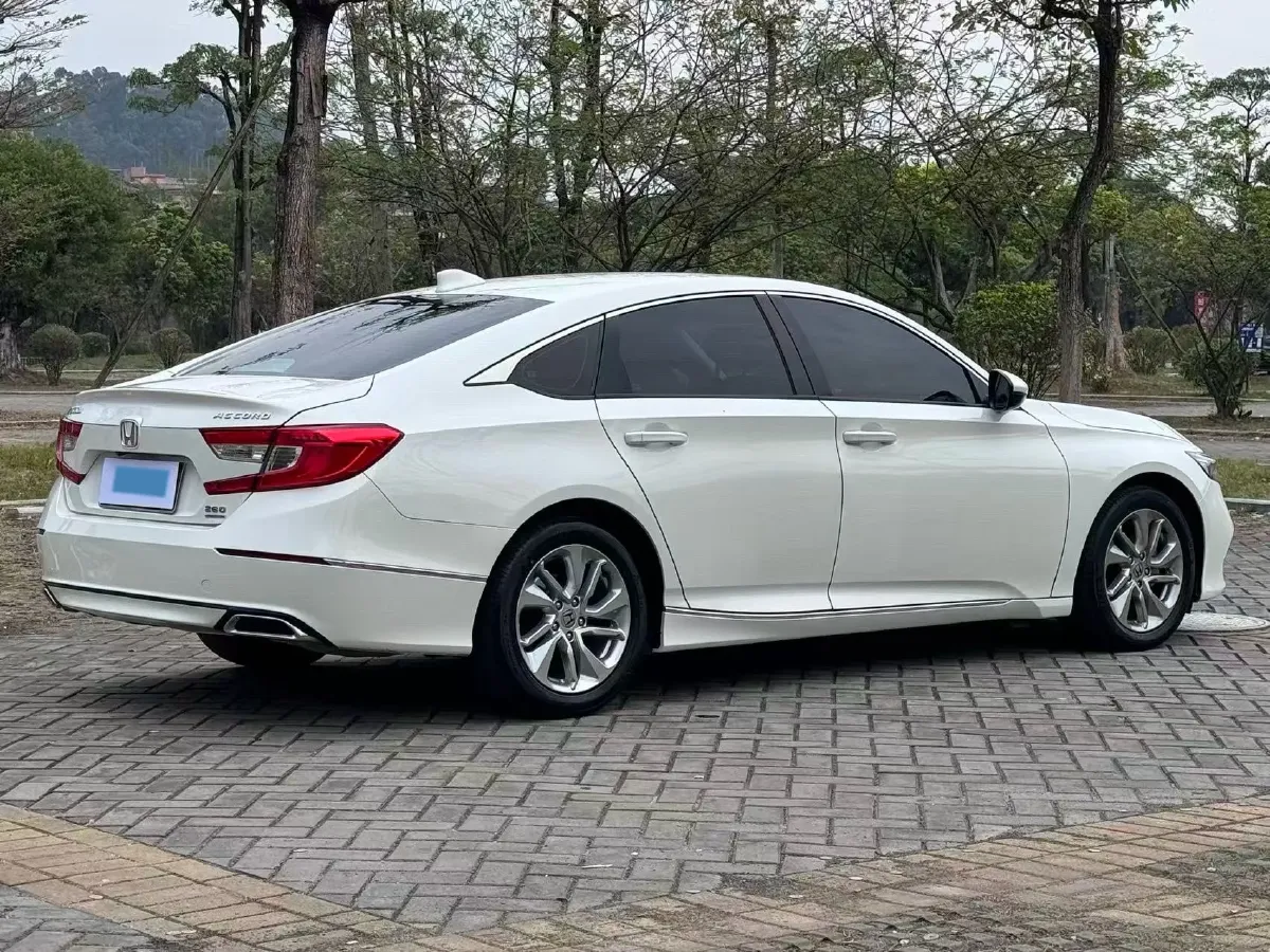 2018 Honda Accord 1.5T 194HP L4 CVT,autocango,china used car exporter,china ev exporter,chinese used car exporter,chinese used ev exporter