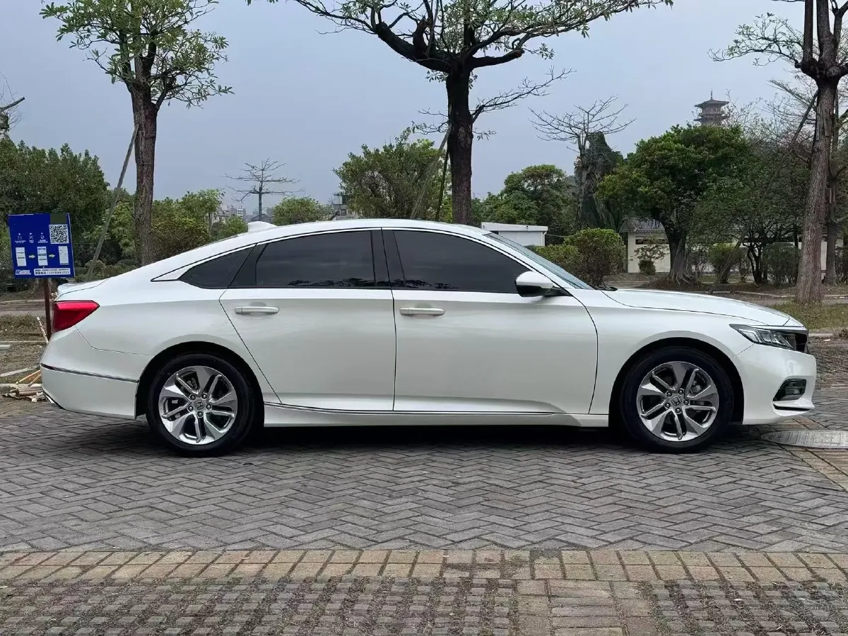 2018 Honda Accord 1.5T 194HP L4 CVT,autocango,china used car exporter,china ev exporter,chinese used car exporter,chinese used ev exporter