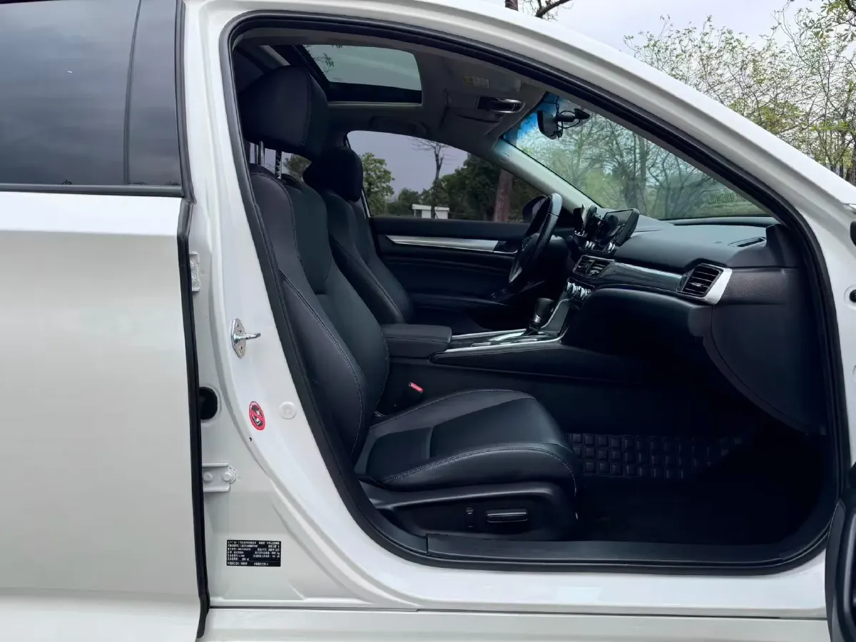 2018 Honda Accord 1.5T 194HP L4 CVT,autocango,china used car exporter,china ev exporter,chinese used car exporter,chinese used ev exporter