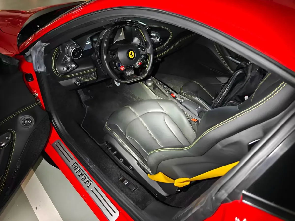 2019 Aston Martin DB11 5.2T 639HP V12 8AT,autocango,china used car exporter,china ev exporter,chinese used car exporter,chinese used ev exporter