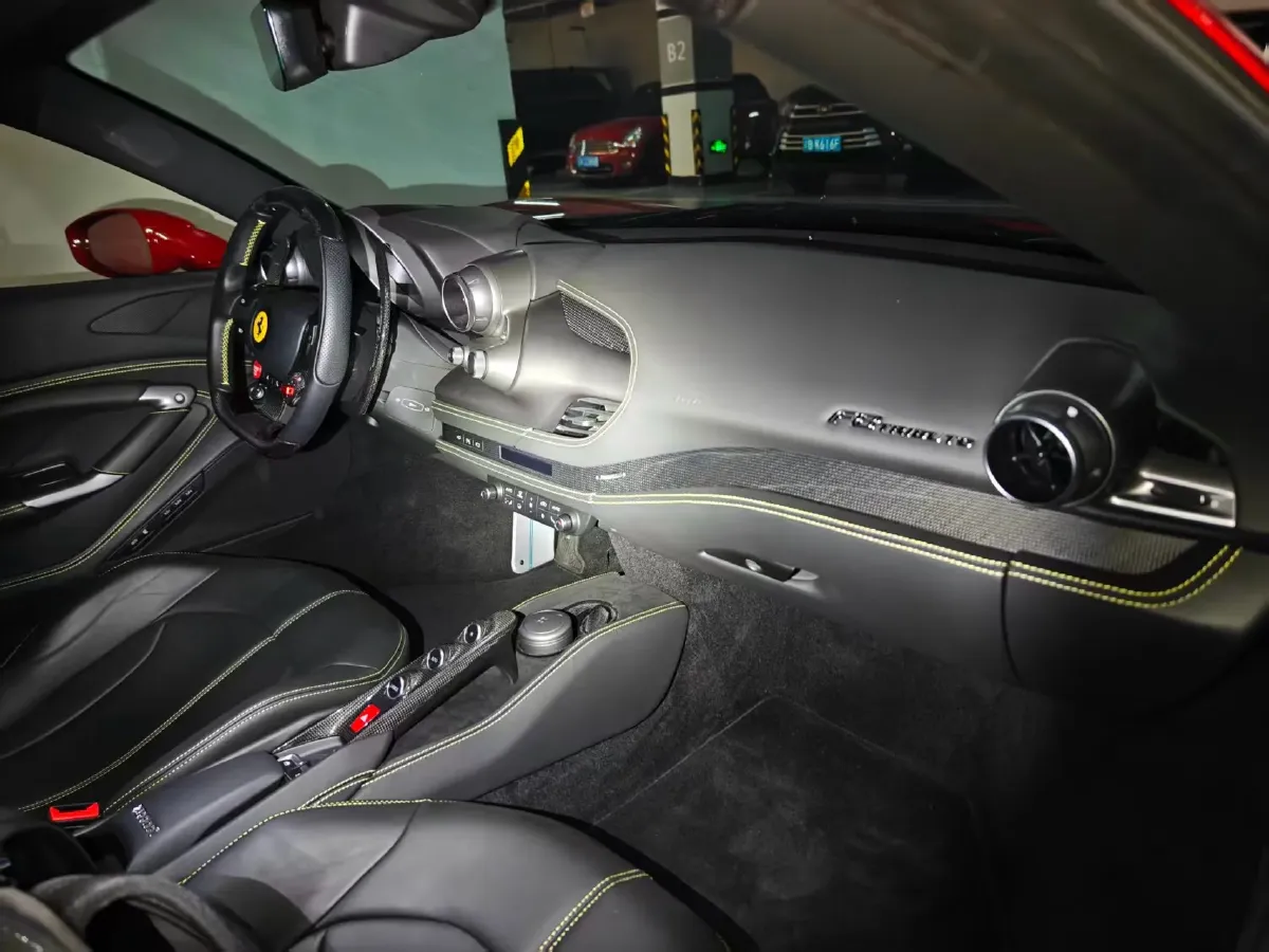 2019 Aston Martin DB11 5.2T 639HP V12 8AT,autocango,china used car exporter,china ev exporter,chinese used car exporter,chinese used ev exporter