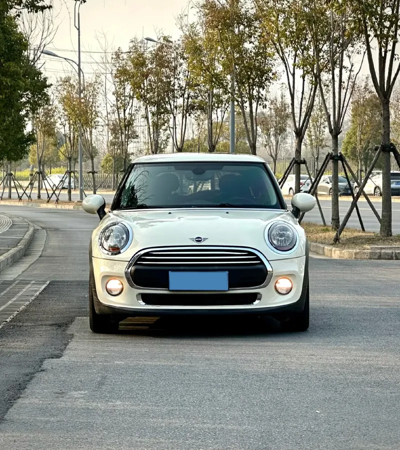 2019 MINI MINI 1.5T 102HP L3 7DCT,autocango,china used car exporter,china ev exporter,chinese used car exporter,chinese used ev exporter
