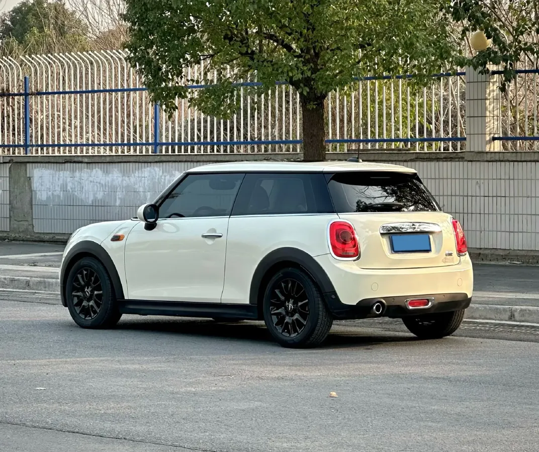 2019 MINI MINI 1.5T 102HP L3 7DCT,autocango,china used car exporter,china ev exporter,chinese used car exporter,chinese used ev exporter