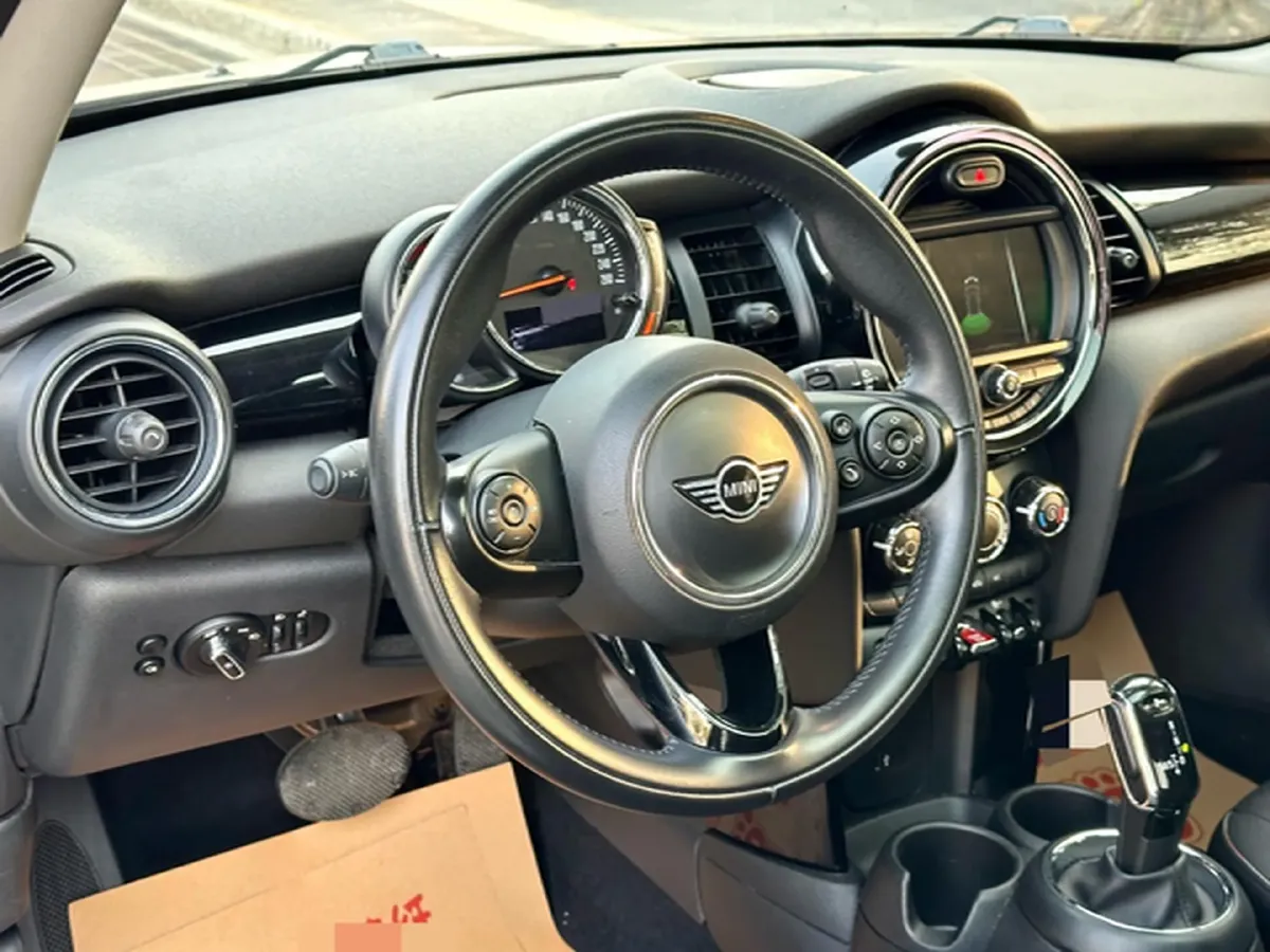 2019 MINI MINI 1.5T 102HP L3 7DCT,autocango,china used car exporter,china ev exporter,chinese used car exporter,chinese used ev exporter