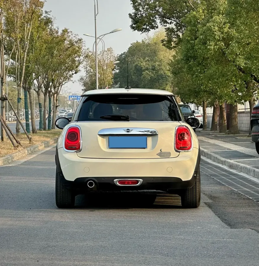 2019 MINI MINI 1.5T 102HP L3 7DCT,autocango,china used car exporter,china ev exporter,chinese used car exporter,chinese used ev exporter