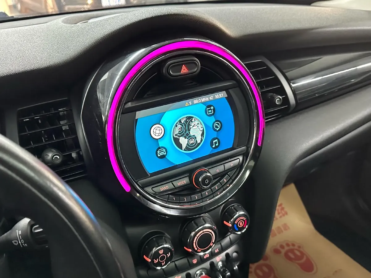 2019 MINI MINI 1.5T 102HP L3 7DCT,autocango,china used car exporter,china ev exporter,chinese used car exporter,chinese used ev exporter