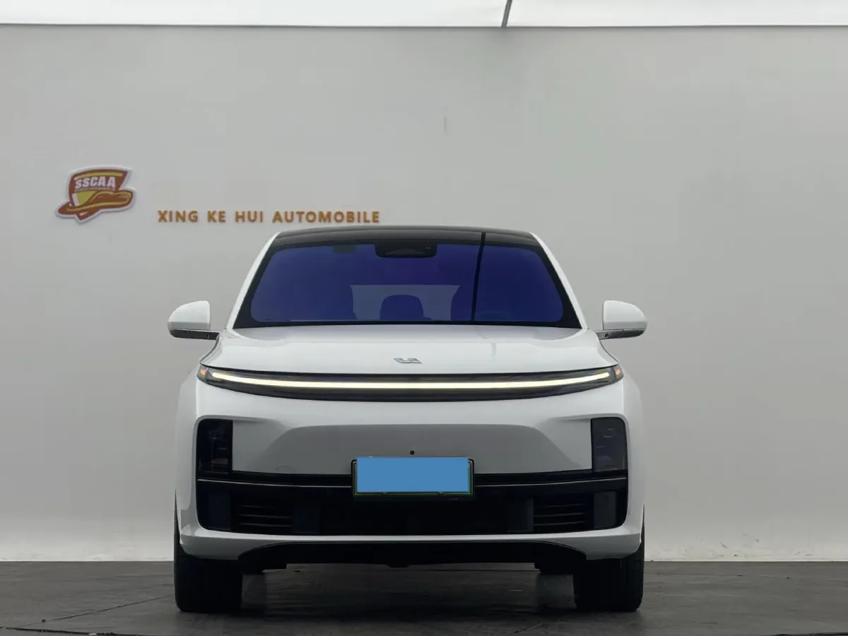 2023 Li L7 Range Extended 154HP REEV 40.9KWH,autocango,china used car exporter,china ev exporter,chinese used car exporter,chinese used ev exporter