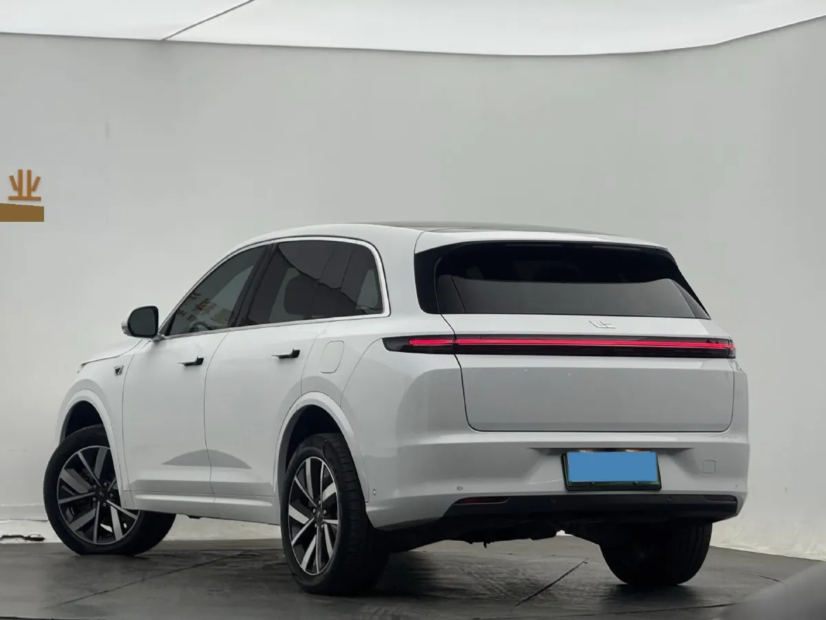 2023 Li L7 Range Extended 154HP REEV 40.9KWH,autocango,china used car exporter,china ev exporter,chinese used car exporter,chinese used ev exporter