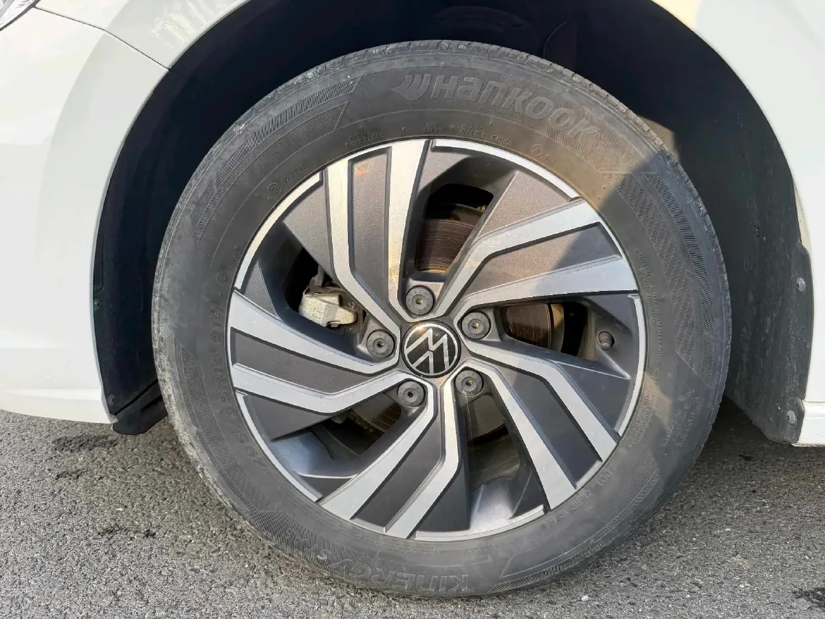 2023 Volkswagen Bora 1.2T 116HP L4 7DCT,autocango,china used car exporter,china ev exporter,chinese used car exporter,chinese used ev exporter