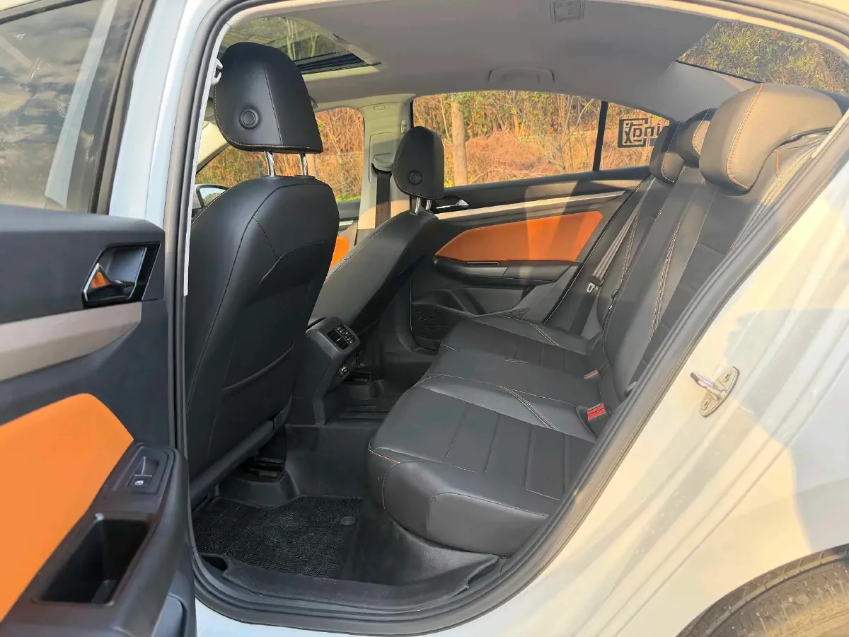 2023 Volkswagen Bora 1.2T 116HP L4 7DCT,autocango,china used car exporter,china ev exporter,chinese used car exporter,chinese used ev exporter