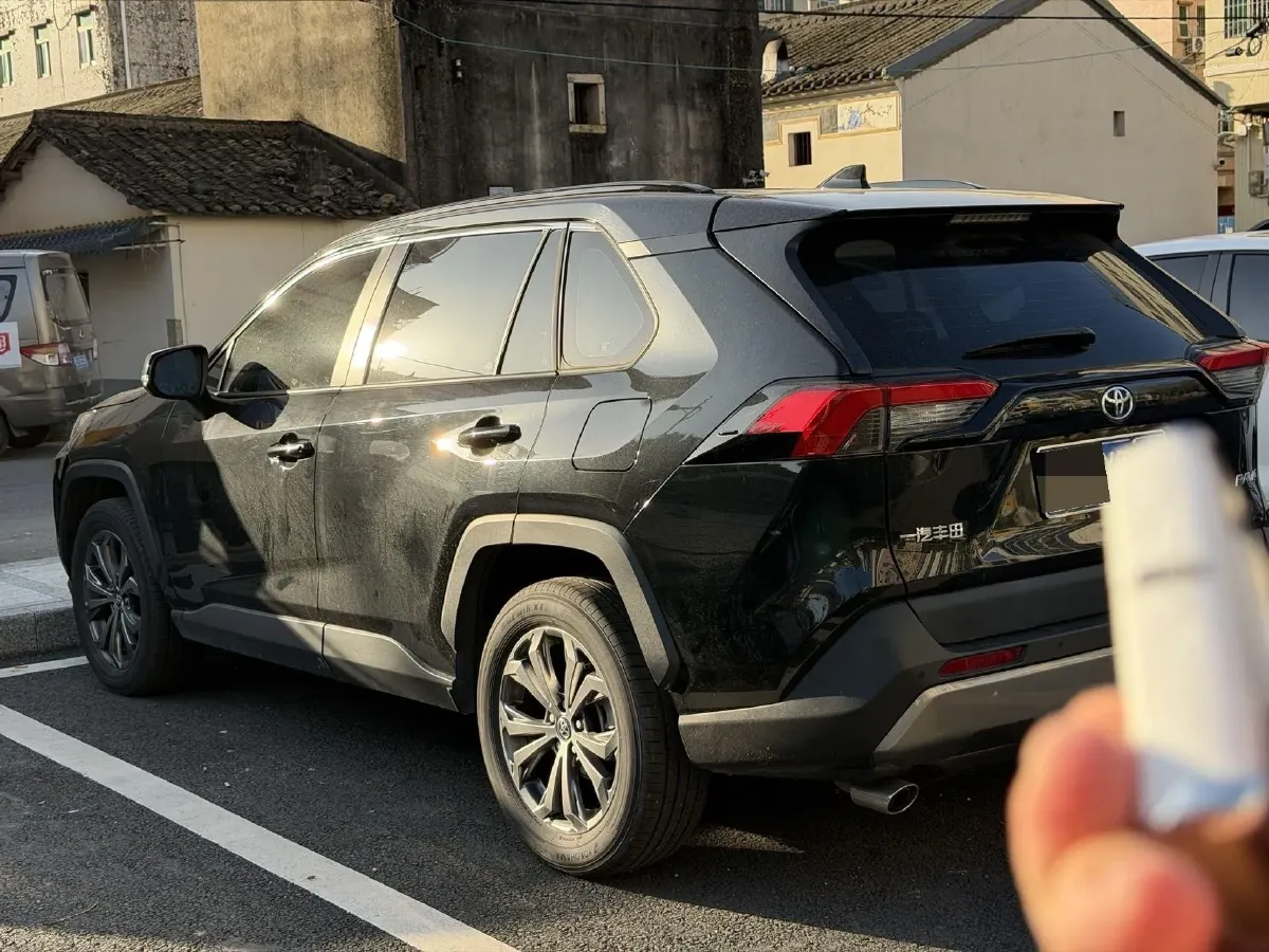 2023 Toyota RAV4 2.0L 171HP L4 CVT,autocango,china used car exporter,china ev exporter,chinese used car exporter,chinese used ev exporter