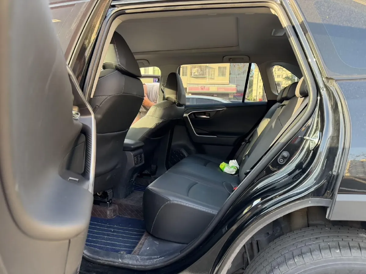 2023 Toyota RAV4 2.0L 171HP L4 CVT,autocango,china used car exporter,china ev exporter,chinese used car exporter,chinese used ev exporter