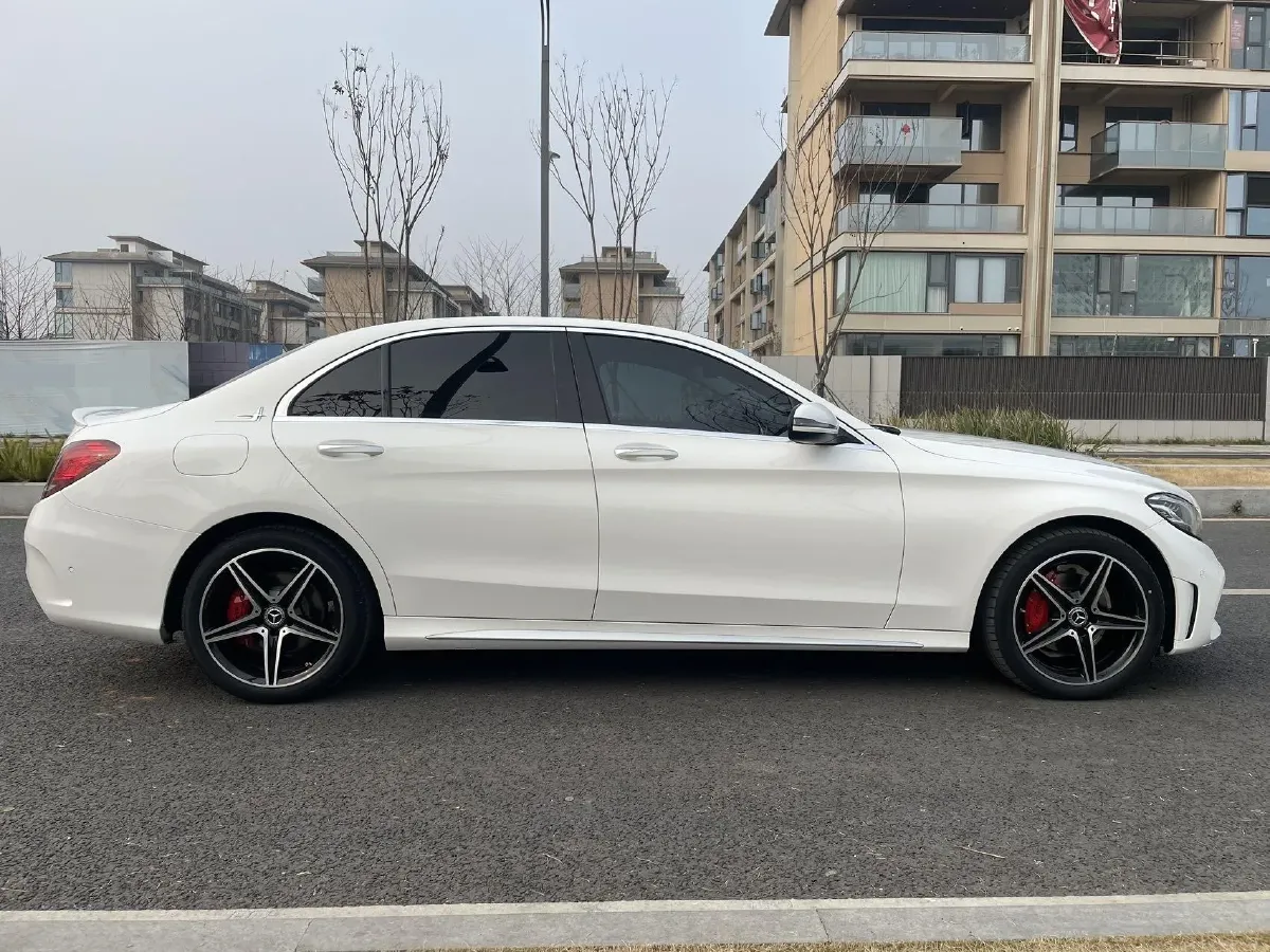 2021 Mercedes-Benz C Class 1.5T 156HP L4 9AT,autocango,china used car exporter,china ev exporter,chinese used car exporter,chinese used ev exporter