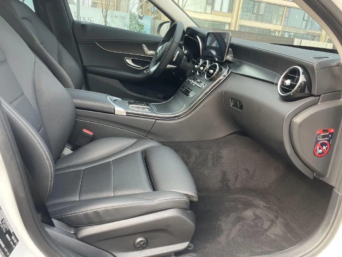 2021 Mercedes-Benz C Class 1.5T 156HP L4 9AT,autocango,china used car exporter,china ev exporter,chinese used car exporter,chinese used ev exporter