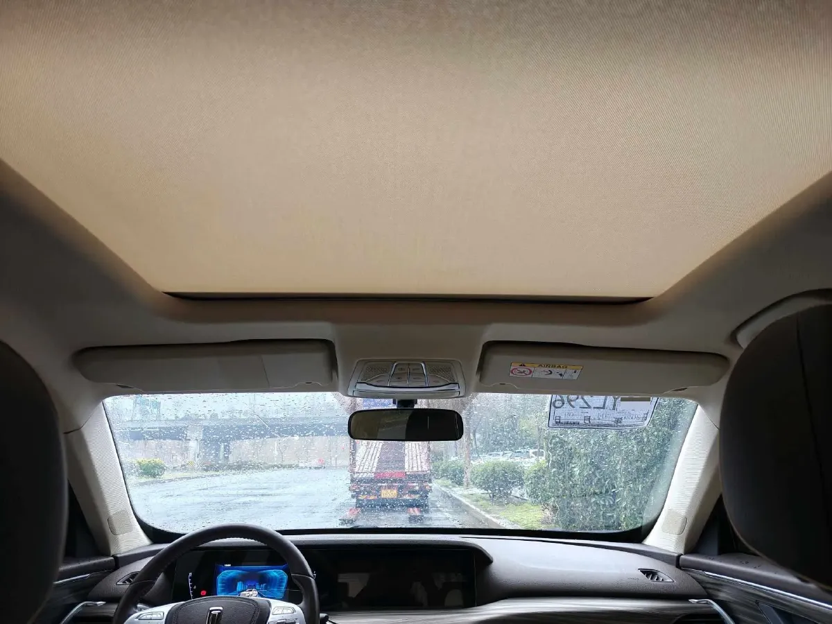 2021 Bestune T77 1.5T 169HP L4 7DCT,autocango,china used car exporter,china ev exporter,chinese used car exporter,chinese used ev exporter