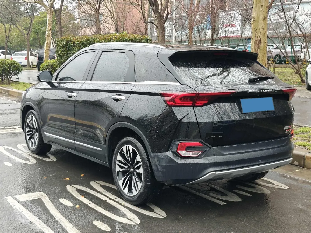 2021 Bestune T77 1.5T 169HP L4 7DCT,autocango,china used car exporter,china ev exporter,chinese used car exporter,chinese used ev exporter