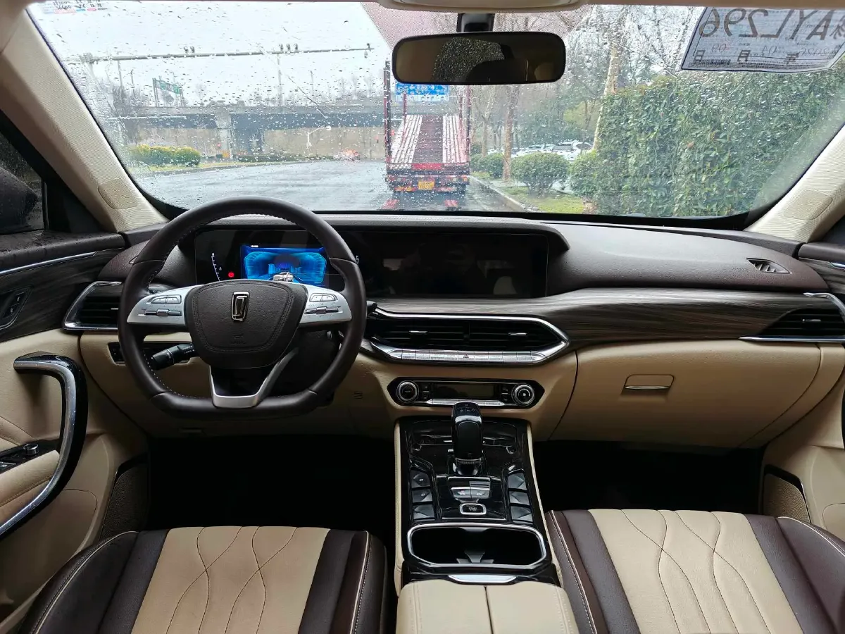 2021 Bestune T77 1.5T 169HP L4 7DCT,autocango,china used car exporter,china ev exporter,chinese used car exporter,chinese used ev exporter