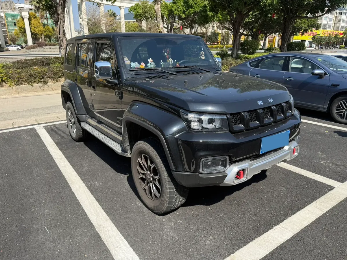 2024 Beijing BJ40 2.0T 224HP L4 8AT,autocango,china used car exporter,china ev exporter,chinese used car exporter,chinese used ev exporter