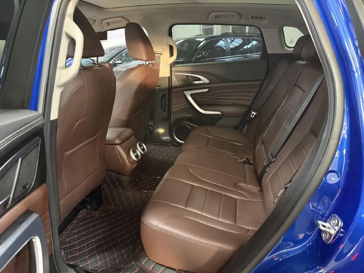 2019 WEY VV7 2.0T 234HP L4 7DCT,autocango,china used car exporter,china ev exporter,chinese used car exporter,chinese used ev exporter