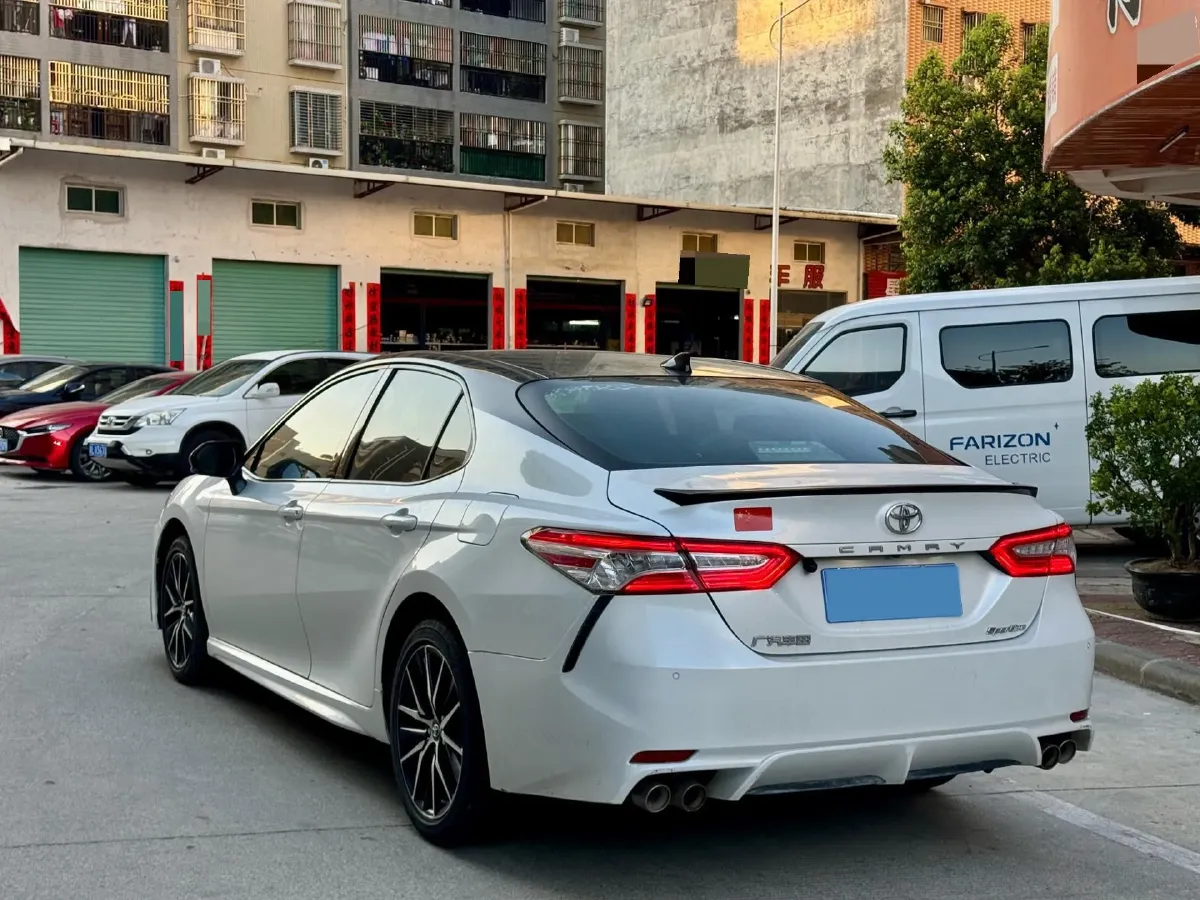 2021 Toyota Camry 2.5L 209HP L4 8AT,autocango,china used car exporter,china ev exporter,chinese used car exporter,chinese used ev exporter