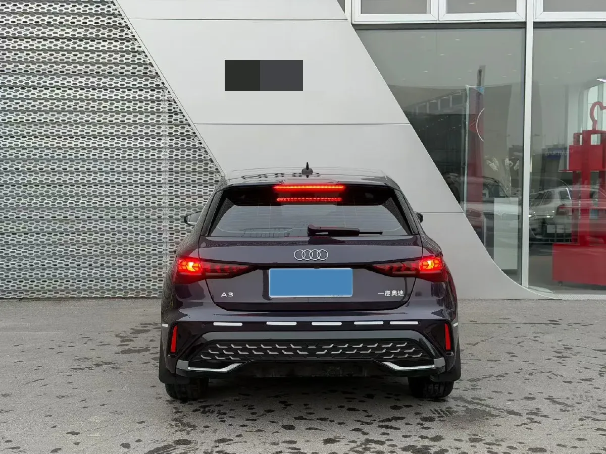 2025 Audi A3 1.5T 160HP L4 7DCT,autocango,china used car exporter,china ev exporter,chinese used car exporter,chinese used ev exporter