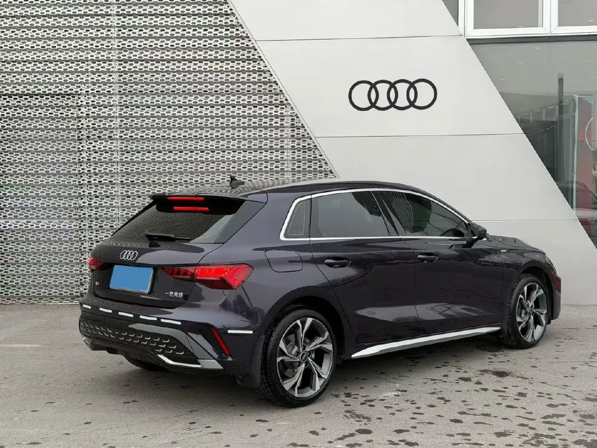 2025 Audi A3 1.5T 160HP L4 7DCT,autocango,china used car exporter,china ev exporter,chinese used car exporter,chinese used ev exporter