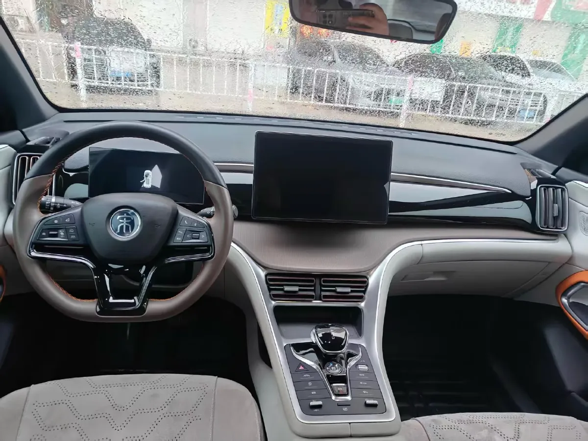 2022 Ruichi Auto EC31 BEV 41.932KWH,autocango,china used car exporter,china ev exporter,chinese used car exporter,chinese used ev exporter