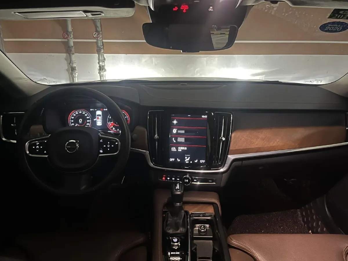 2020 Volvo S90 2.0T 254HP L4 8AT,autocango,china used car exporter,china ev exporter,chinese used car exporter,chinese used ev exporter