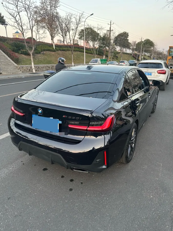 2023 BMW 3 Series 2.0T 184HP L4 8AT,autocango,china used car exporter,china ev exporter,chinese used car exporter,chinese used ev exporter