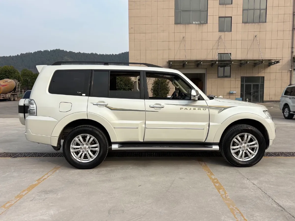 2017 Honda Jade 1.8L 141HP L4 5AT,autocango,china used car exporter,china ev exporter,chinese used car exporter,chinese used ev exporter