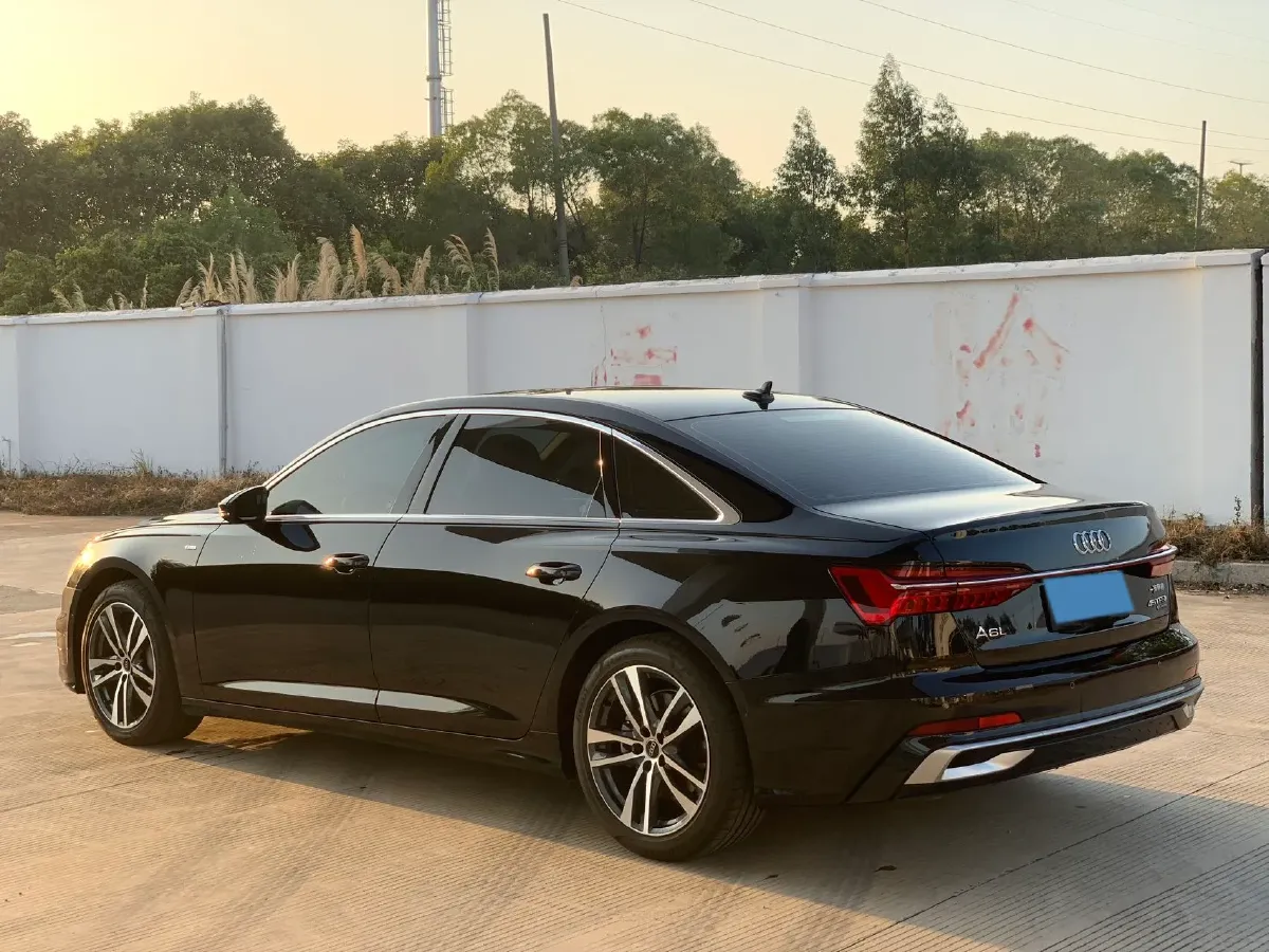 2024 Audi A6L 2.0T 245HP L4 7DCT,autocango,china used car exporter,china ev exporter,chinese used car exporter,chinese used ev exporter