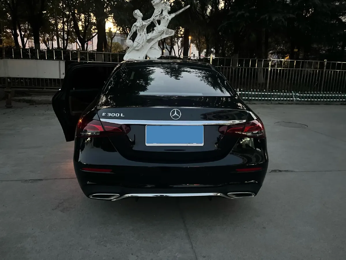 2021 Mercedes-Benz E Class 2.0T 258HP L4 9AT,autocango,china used car exporter,china ev exporter,chinese used car exporter,chinese used ev exporter