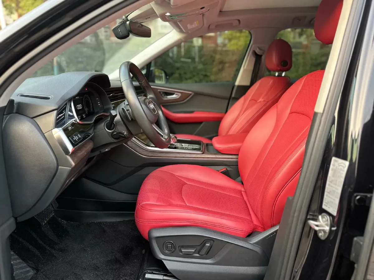 2020 Audi Q7 3.0T 340HP V6 8AT,autocango,china used car exporter,china ev exporter,chinese used car exporter,chinese used ev exporter