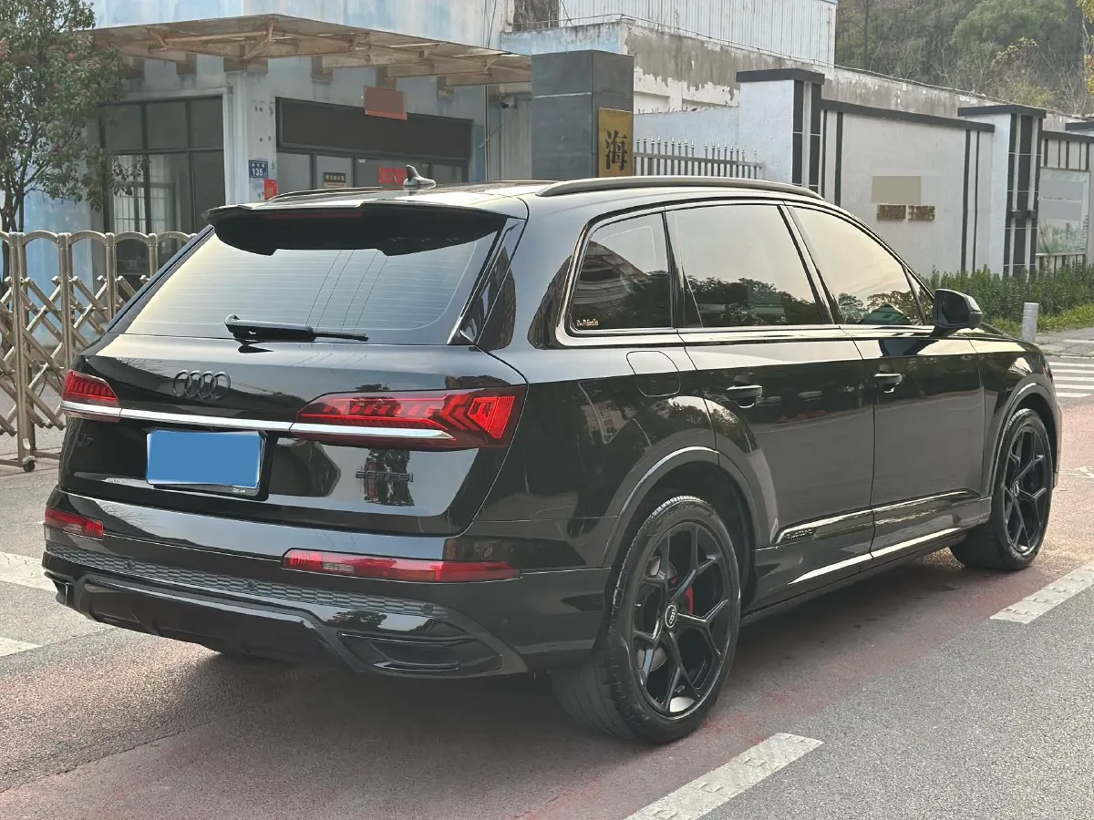 2020 Audi Q7 3.0T 340HP V6 8AT,autocango,china used car exporter,china ev exporter,chinese used car exporter,chinese used ev exporter
