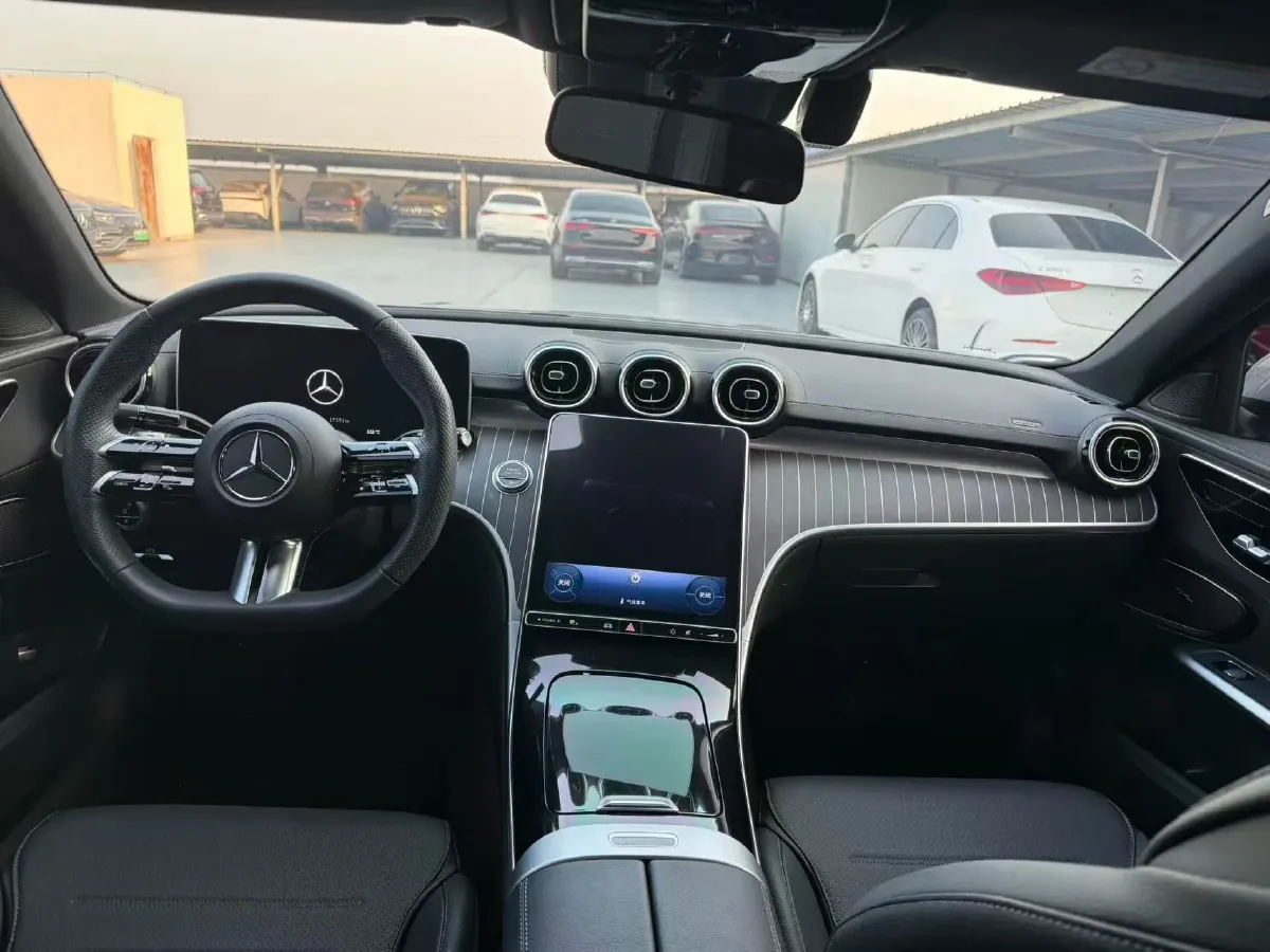 2023 Mercedes-Benz C Class 1.5T 170HP L4 9AT,autocango,china used car exporter,china ev exporter,chinese used car exporter,chinese used ev exporter