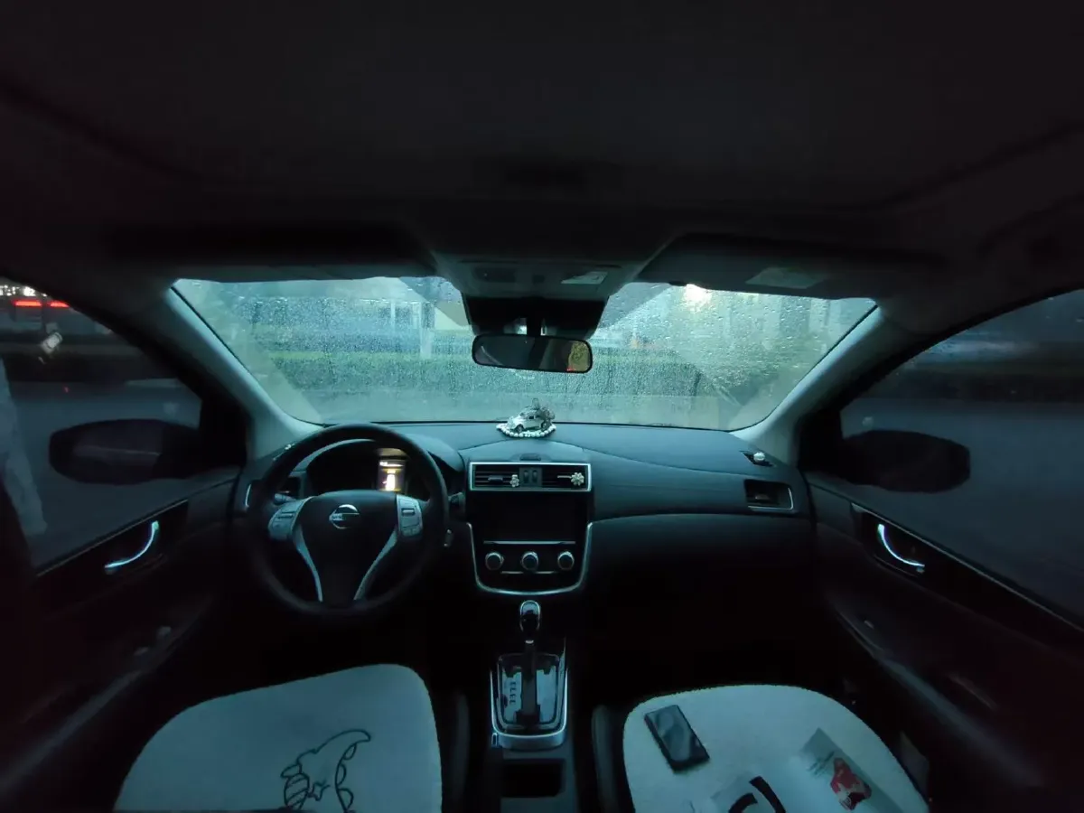 2021 Nissan Tiida 1.6L 122HP L4 CVT,autocango,china used car exporter,china ev exporter,chinese used car exporter,chinese used ev exporter