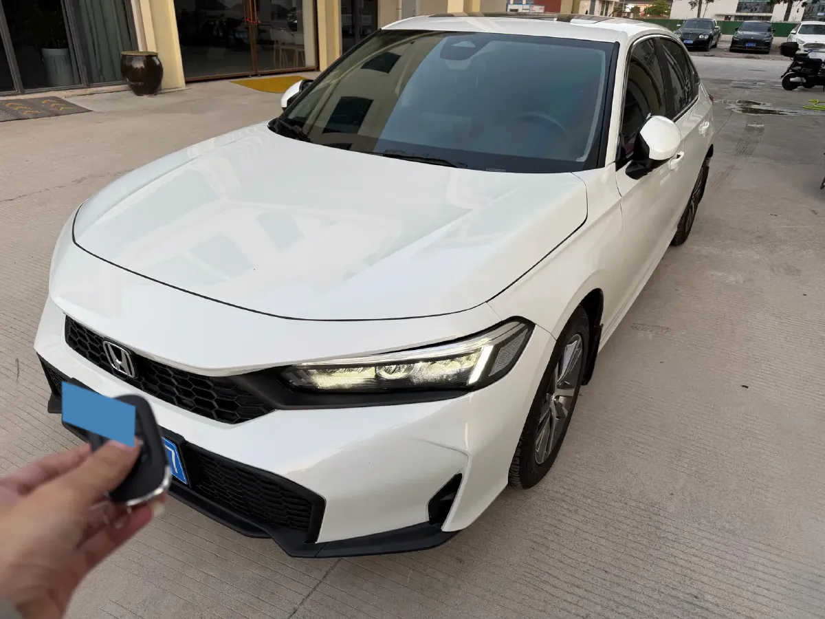 2025 Honda Civic 1.5T 182HP L4 CVT,autocango,china used car exporter,china ev exporter,chinese used car exporter,chinese used ev exporter